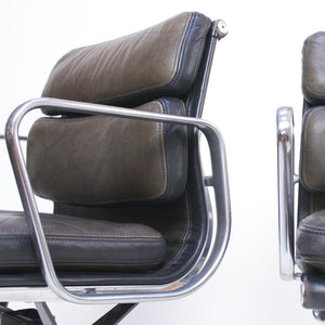 SOLD Dual-Tone Museum Quality Eames Herman Miller Soft Pad Aluminum Group Chair
