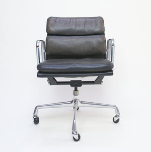 SOLD Dual-Tone Museum Quality Eames Herman Miller Soft Pad Aluminum Group Chair