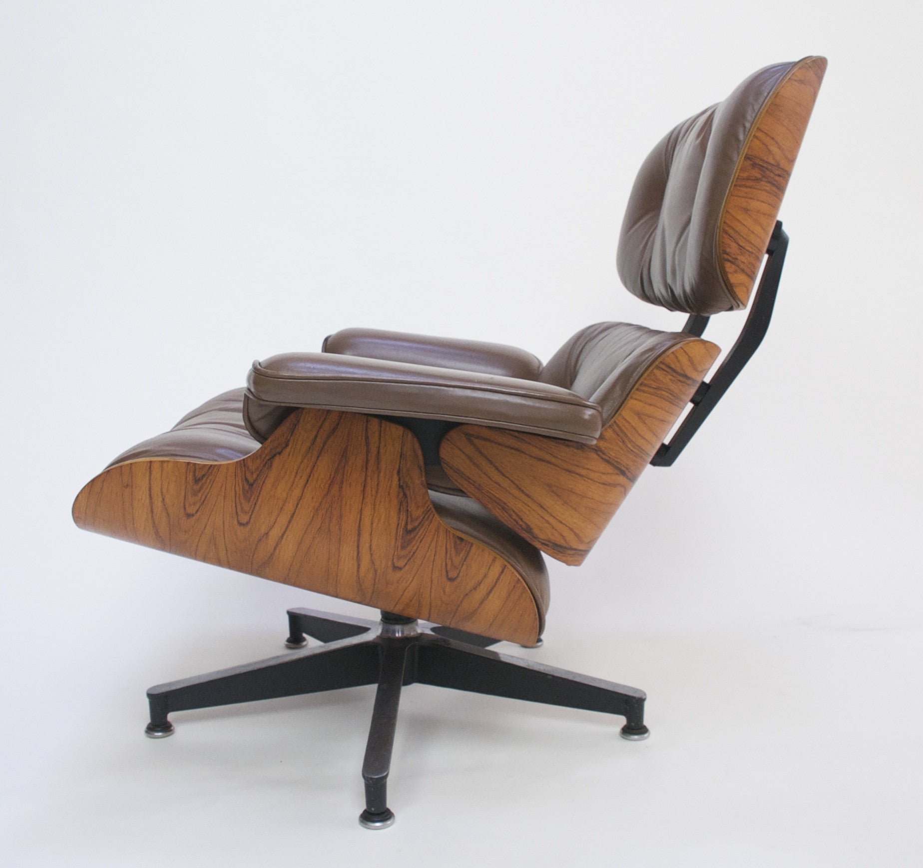 SOLD 1970's Herman Miller Eames Lounge Chair & Ottoman Rosewood 670 671