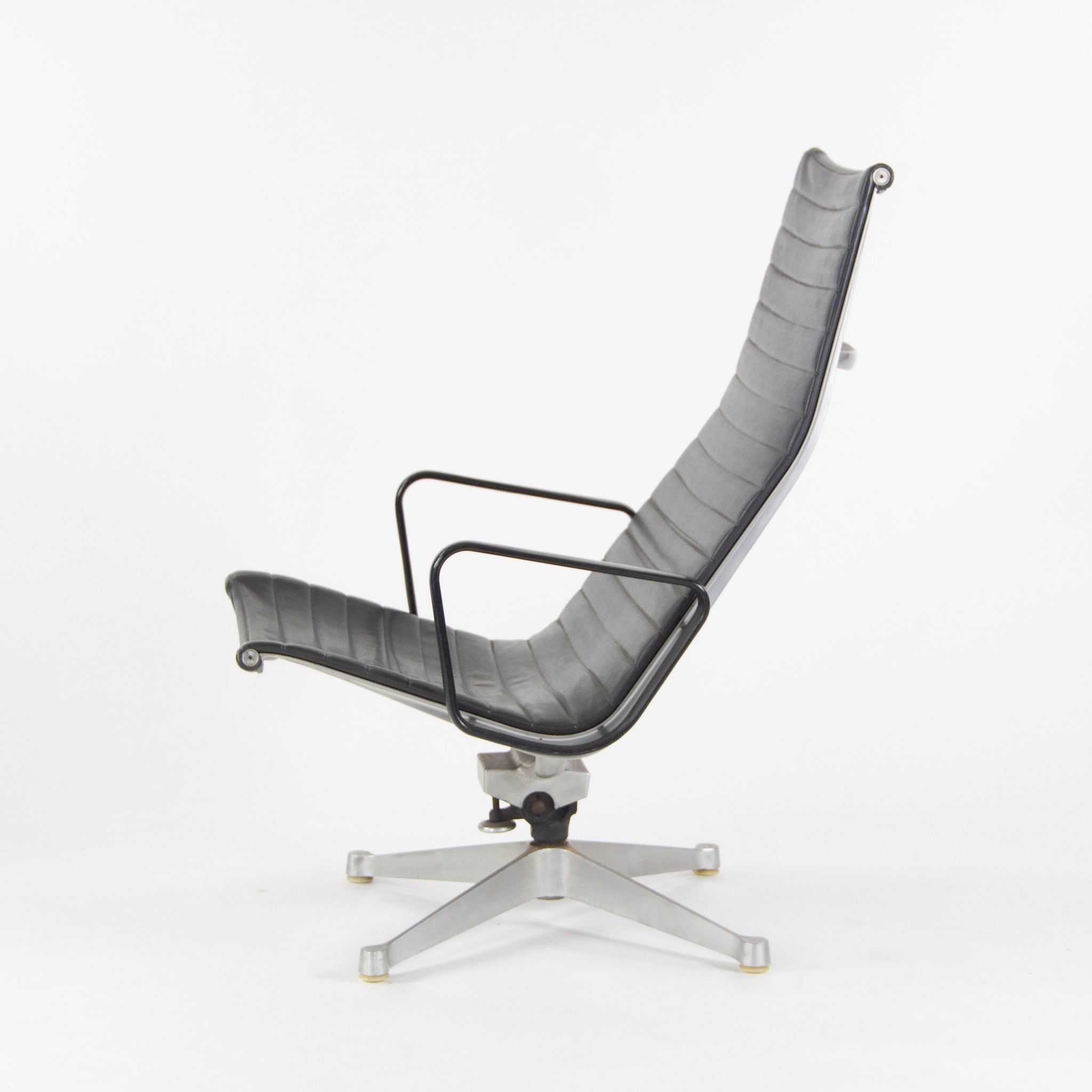 SOLD 1958 Patent Pending Eames Herman Miller Aluminum Group Lounge Chair Charcoal