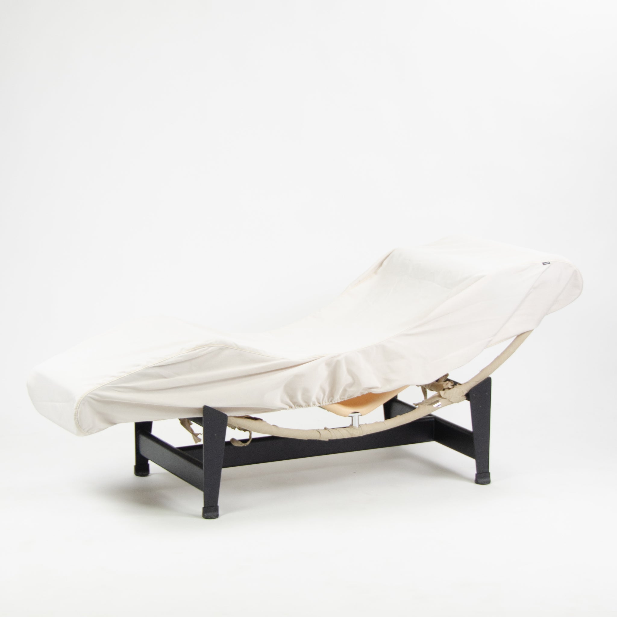 Sold at Auction: Le Corbusier, Le Corbusier Perriand Jeanneret, Cassina,  Louis Vuitton, limited Chaise LC4 CP