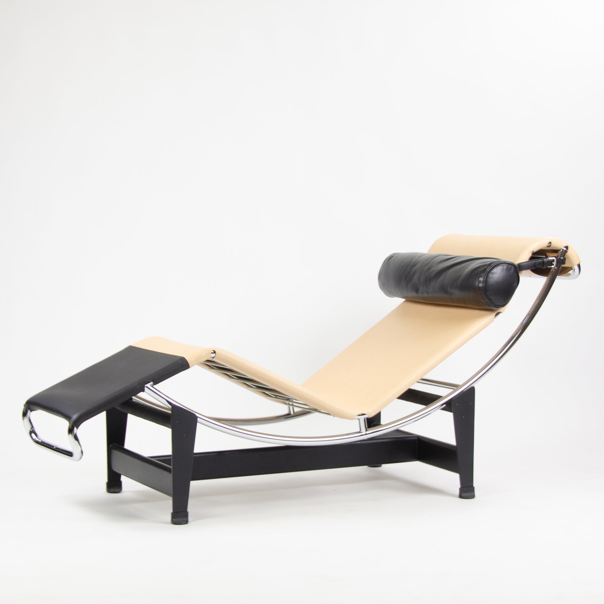SOLD Cassina Louis Vuitton Le Corbusier LC4CP Chaise Lounge Chair Limi – D  ROSE MOD