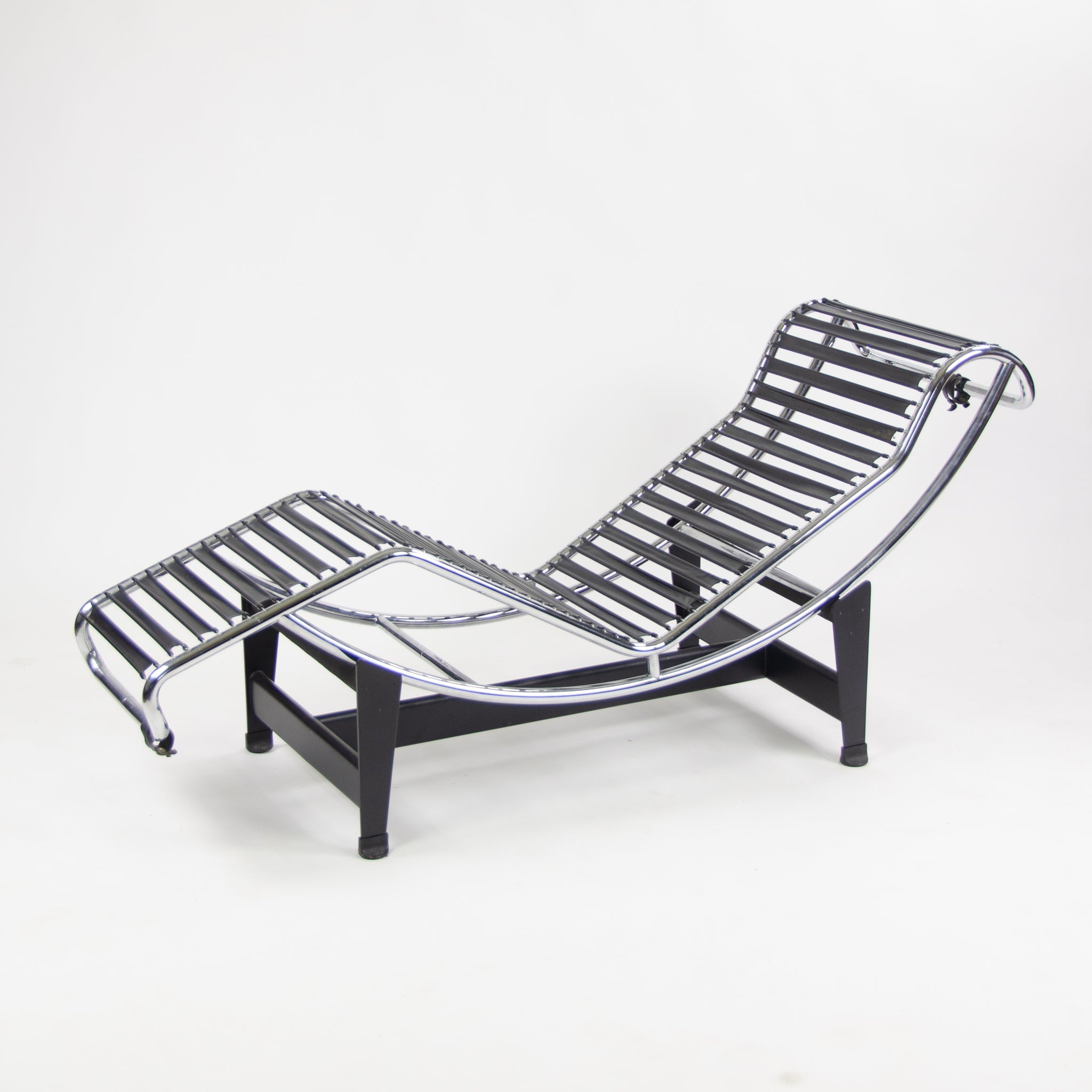 SOLD Le Corbusier Cassina LC4 Chaise Lounge Chair Black Leather Vintage Original Piece