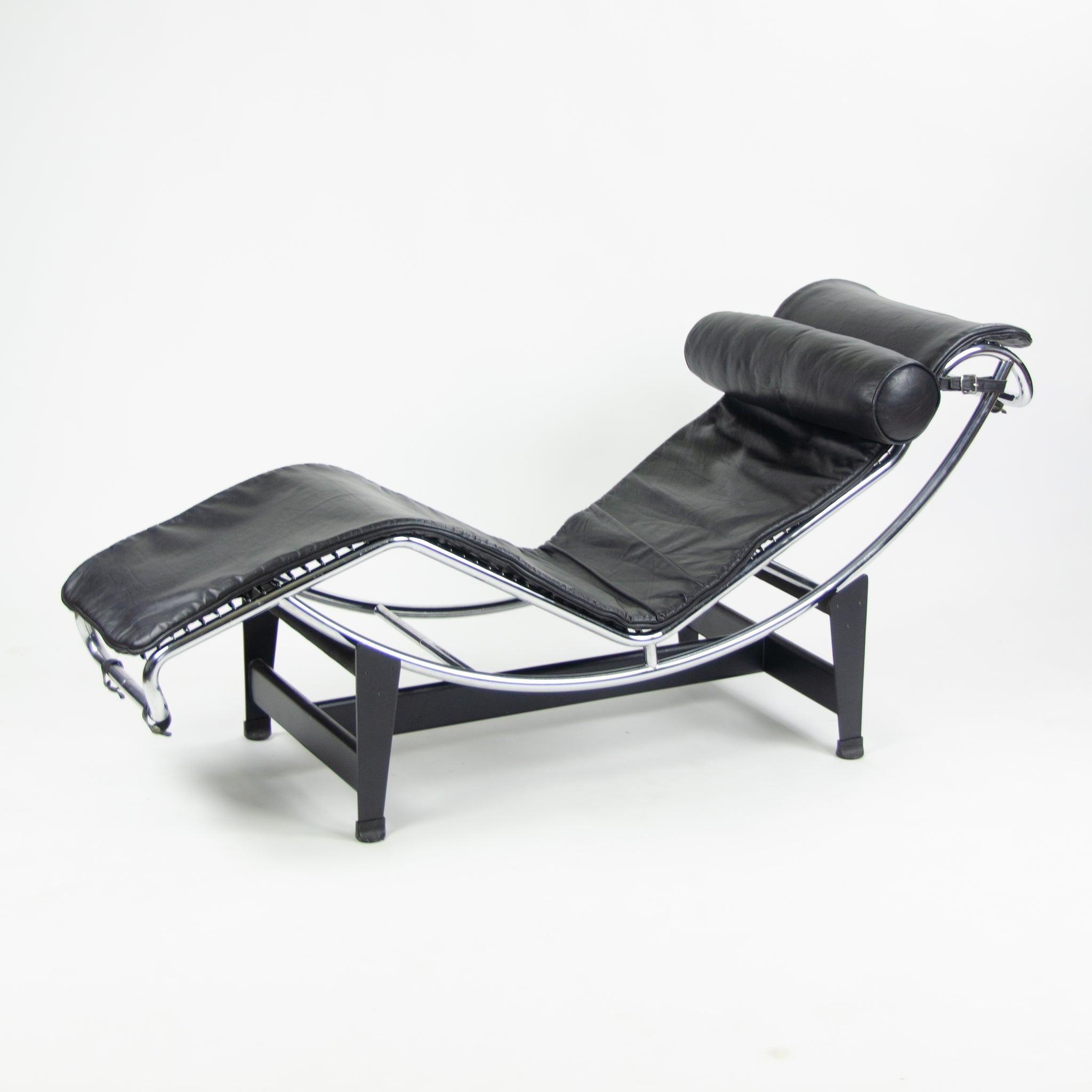 SOLD Le Corbusier Cassina LC4 Chaise Lounge Chair Black Leather Vintage Original Piece