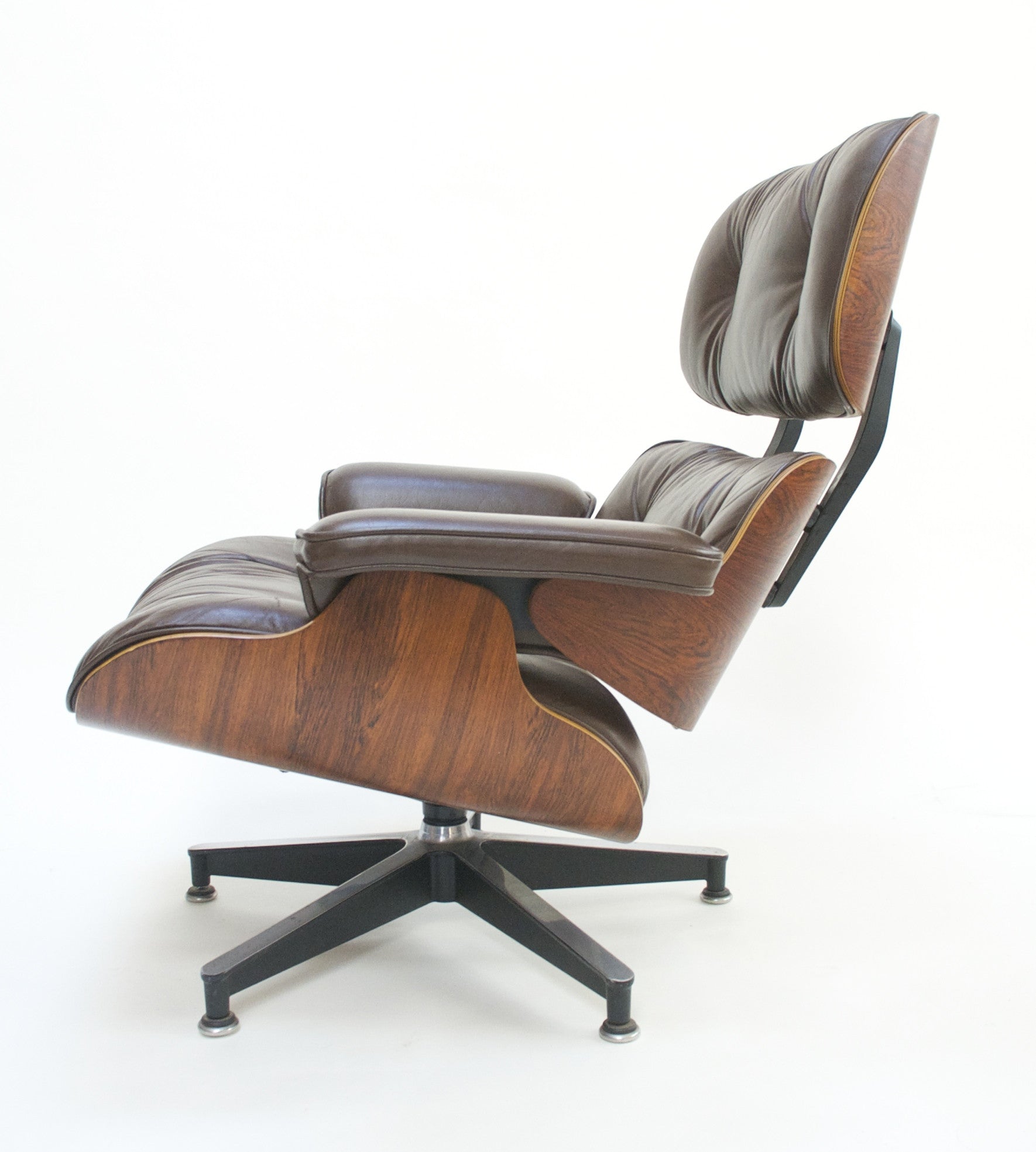 SOLD 1970's Herman Miller Eames Lounge Chair & Ottoman Rosewood 670 671 Brown