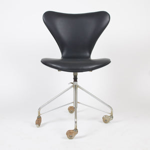 SOLD Arne Jacobsen Vintage Original 3117 for Fritz Hansen Denmark Rolling Desk Chair