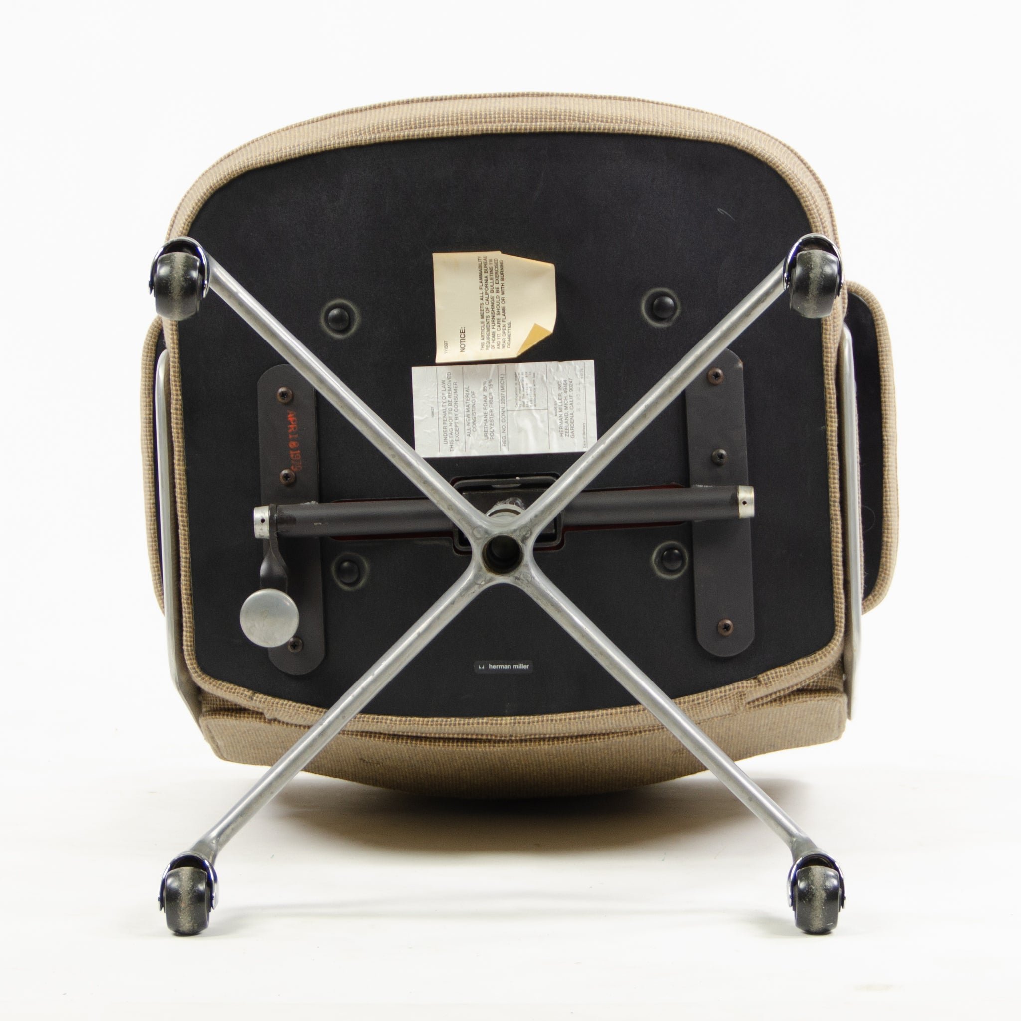 SOLD 1979 Vintage Fabric Eames Herman Miller Time Life Aluminum Group Desk Chair