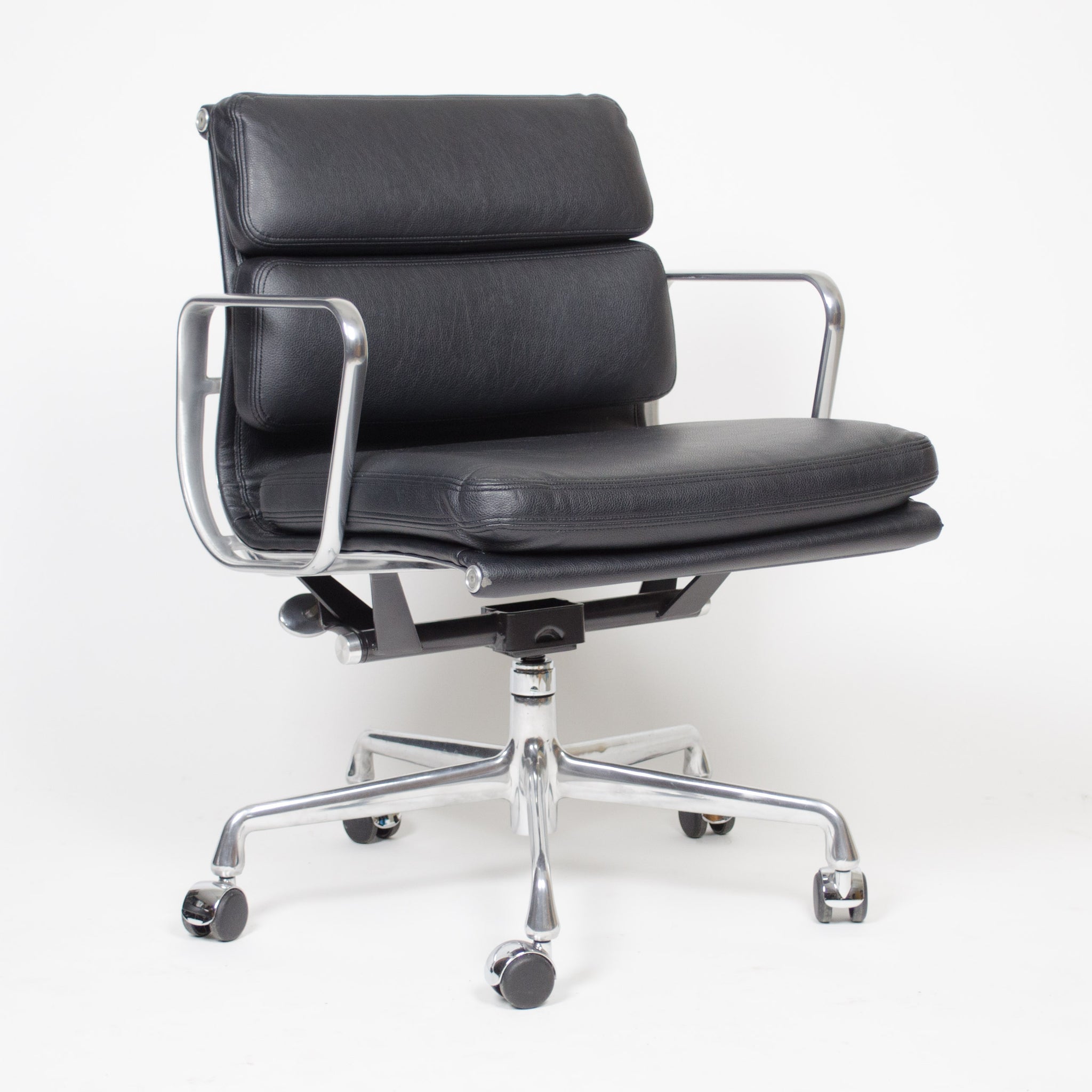 SOLD Eames Herman Miller Soft Pad Aluminum Group Chair Black Leather 4+ Avail MINT!