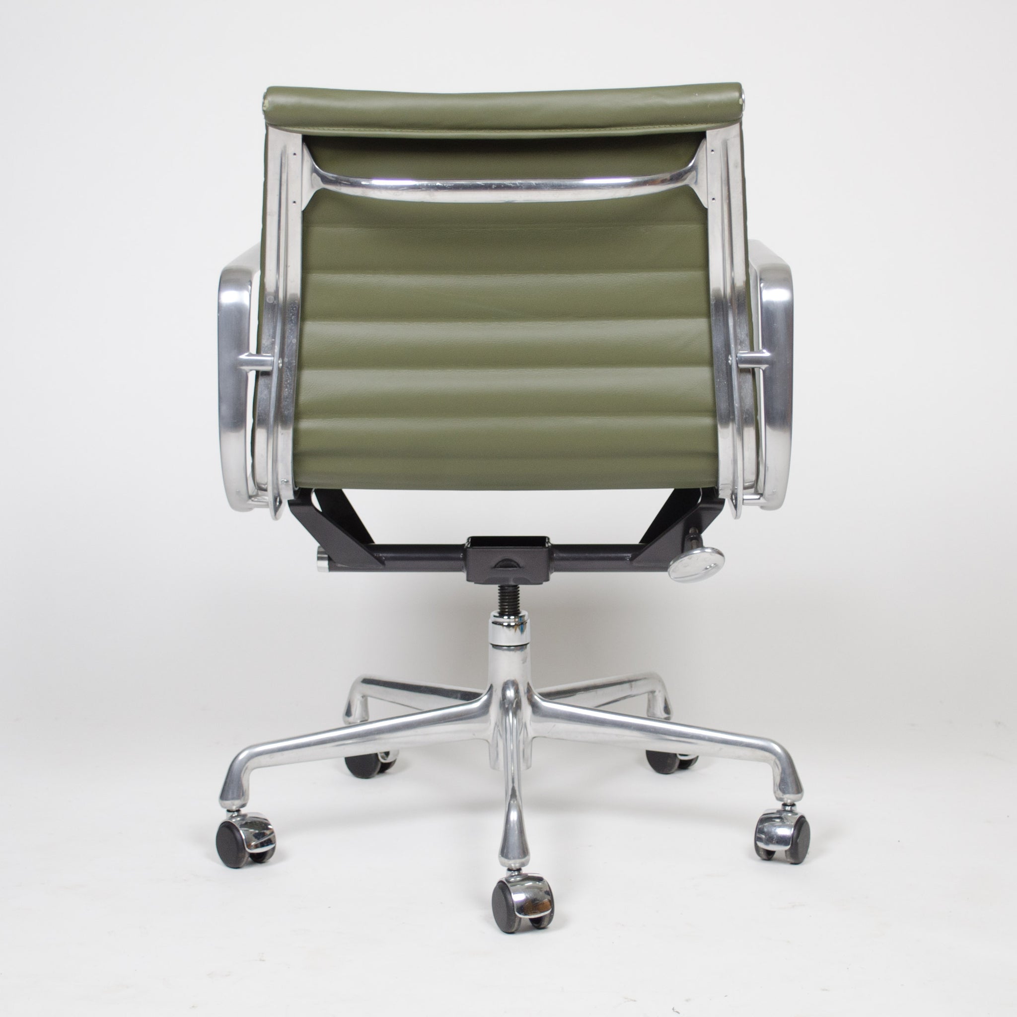 SOLD 2009 Green Leather Eames Herman Miller Low Aluminum Group Executive Desk Chair