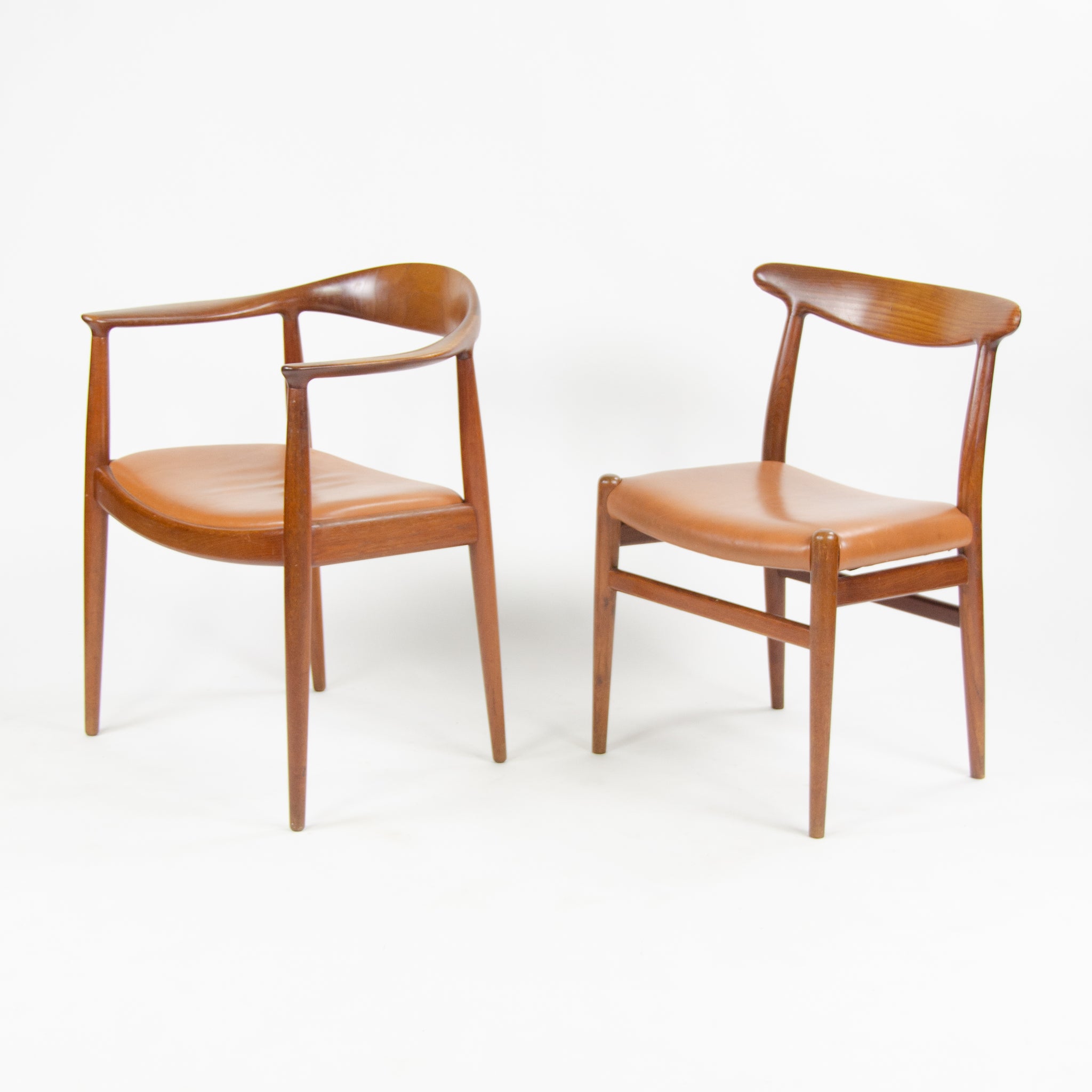 SOLD 6x Hans Wegner W2 & The Round Dining Chairs Johannes Hansen Denmark in Teak