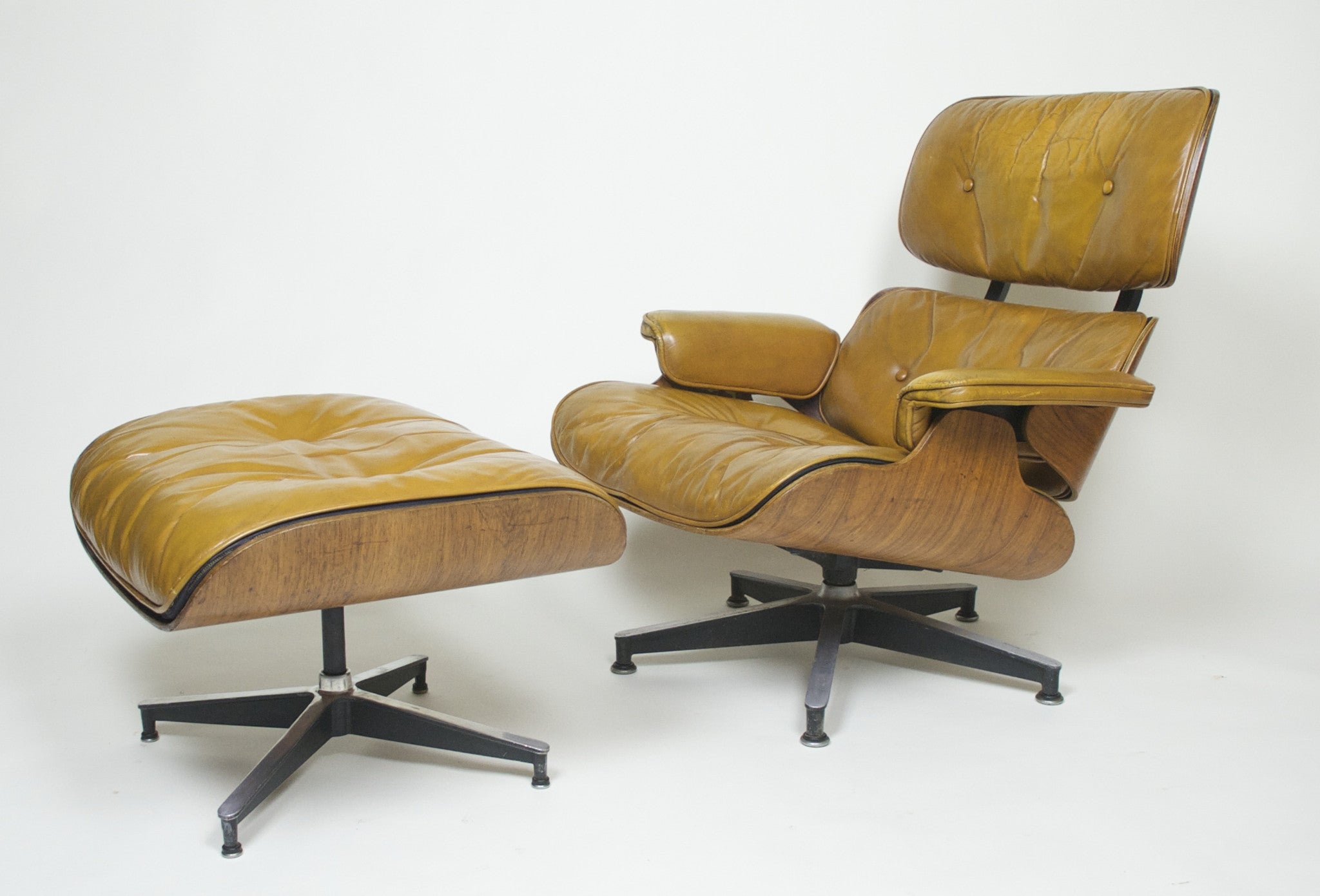 SOLD 1960's Herman Miller Eames Lounge Chair & Ottoman Rosewood 670 671