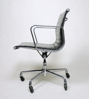 SOLD Eames Herman Miller Aluminum Group Executive Chair Black Leather 4 Available