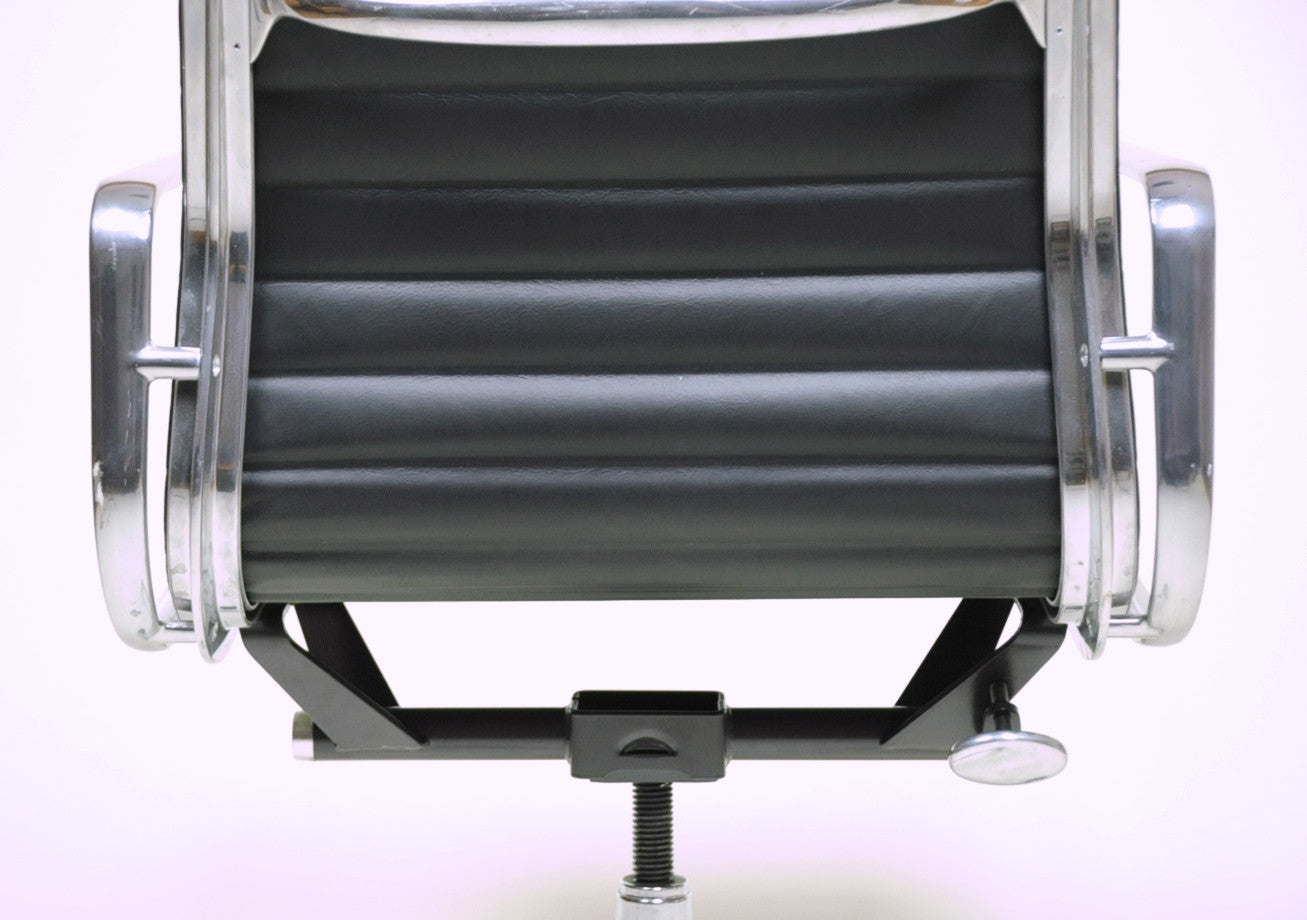 SOLD Eames Herman Miller Aluminum Group Executive Chair Black Leather 4 Available