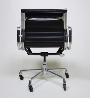 SOLD Eames Herman Miller Aluminum Group Executive Chair Black Leather 4 Available