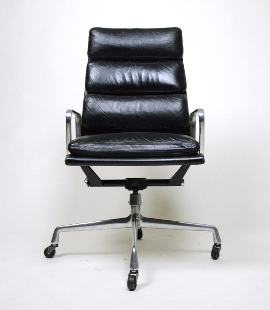 SOLD Museum Quality Eames Herman Miller Soft Pad High Back Aluminum Group Chair