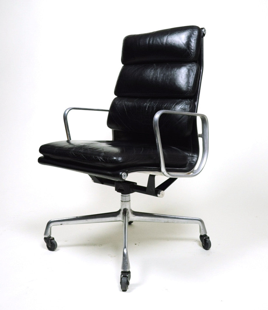 SOLD Museum Quality Eames Herman Miller Soft Pad High Back Aluminum Group Chair