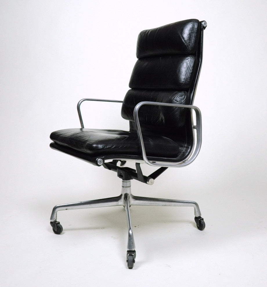 SOLD Museum Quality Eames Herman Miller Soft Pad High Back Aluminum Group Chair