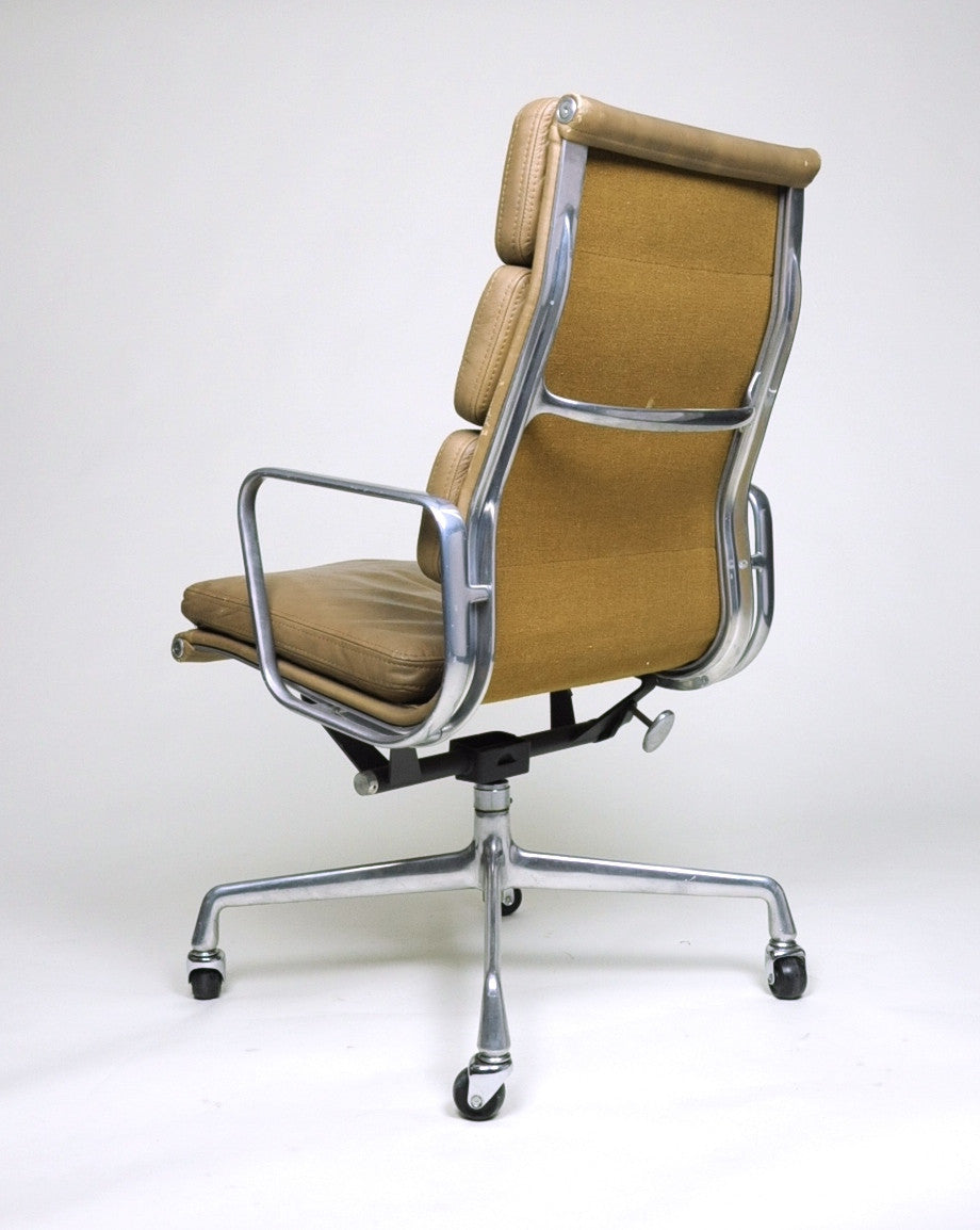 SOLD Eames Herman Miller Soft Pad High Back Aluminum Group Chairs Set Of Six