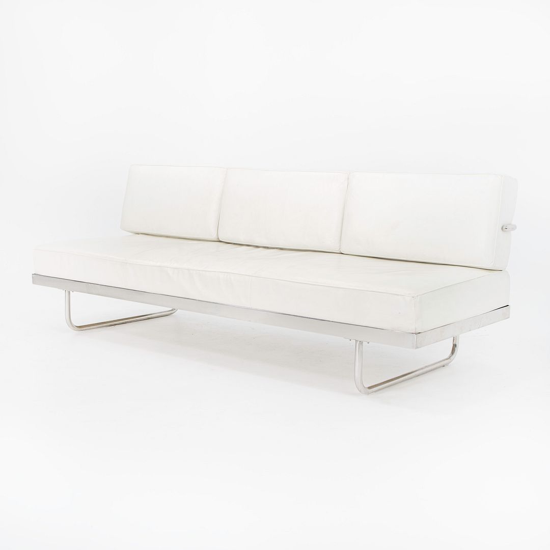 SOLD 2000s LC5 Convertible Daybed / Sofa by Le Corbusier, Pierre Jeanneret, and Charlotte Perriand for Cassina in White Leather