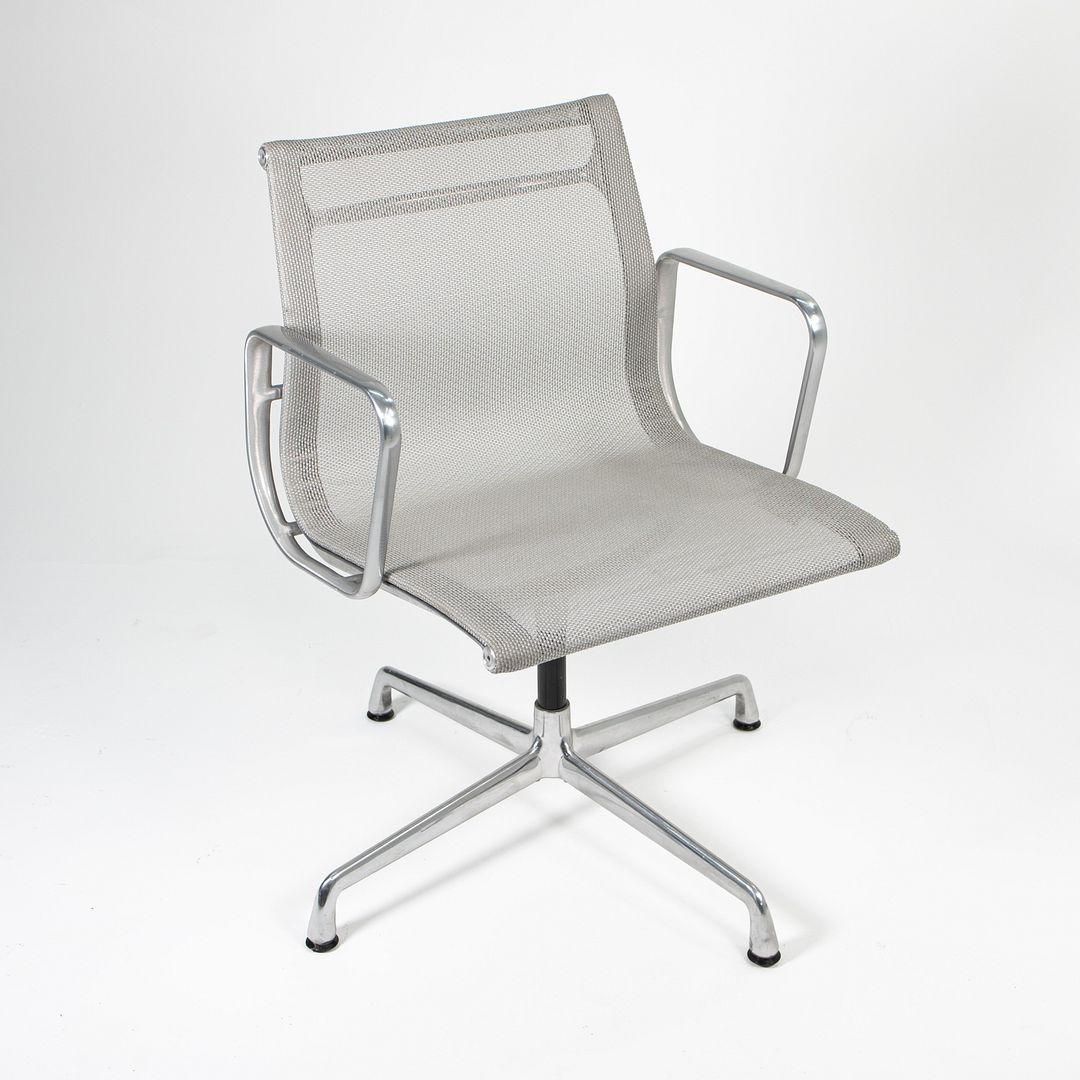 2007 Eames Aluminum Side Chair by Charles and Ray Eames for Herman Miller in Silver Mesh